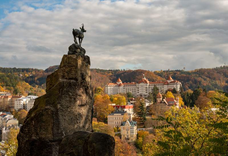 Turistické trasy lázeňskými lesy Karlovy Vary